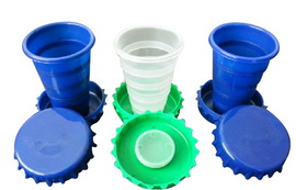 retractale plastic cup