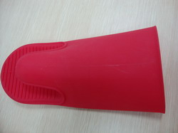 silicone oven mitt